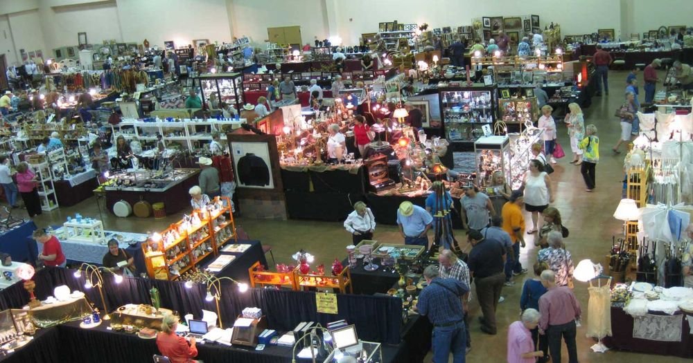 Gathering on the Prairie- Antique Show